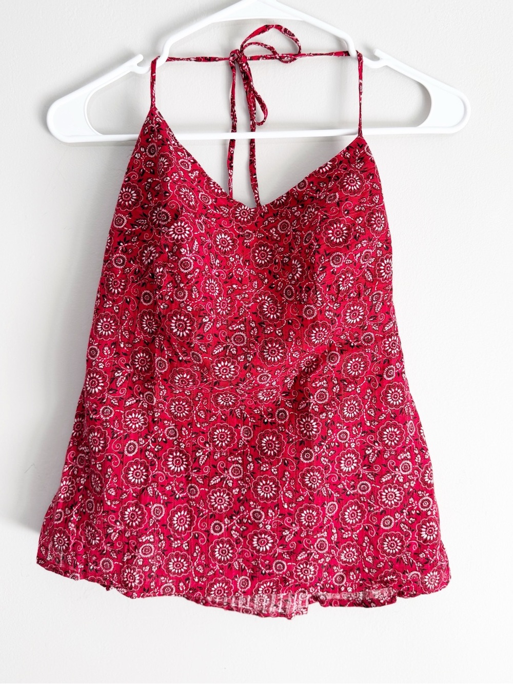 Loft cotton halter top red paisley print size 6 petite